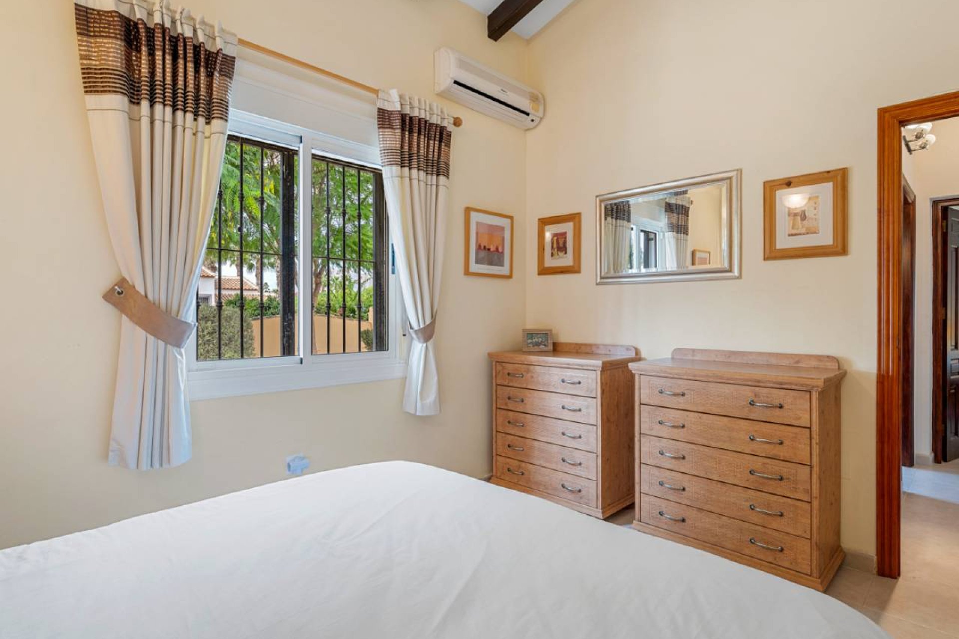 Villa rural con piscina privada y vistas panorámicas en Rafal, Costa Blanca