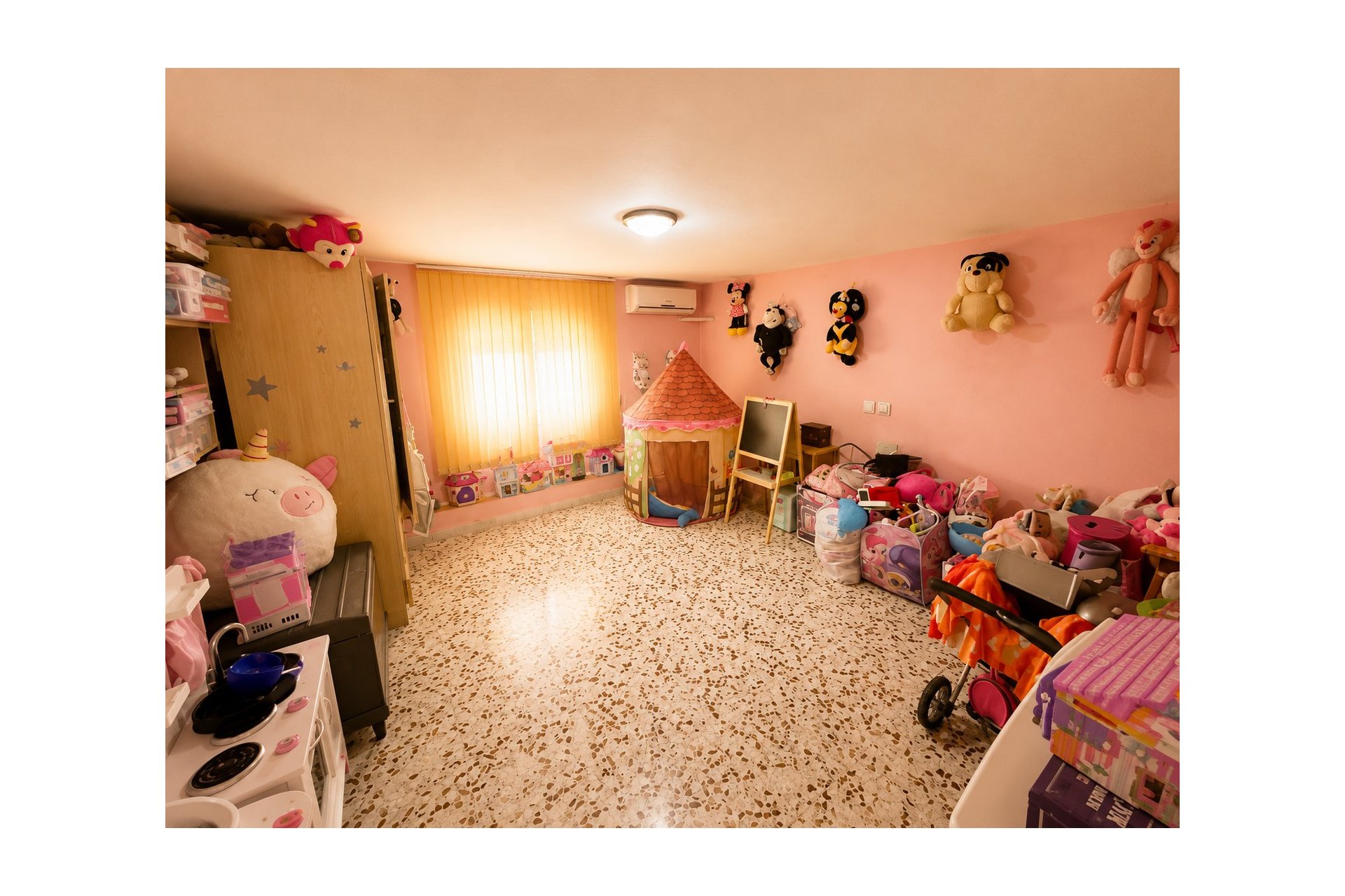 Villa unifamiliar con piscina privada en Torrevieja, 5 dormitorios