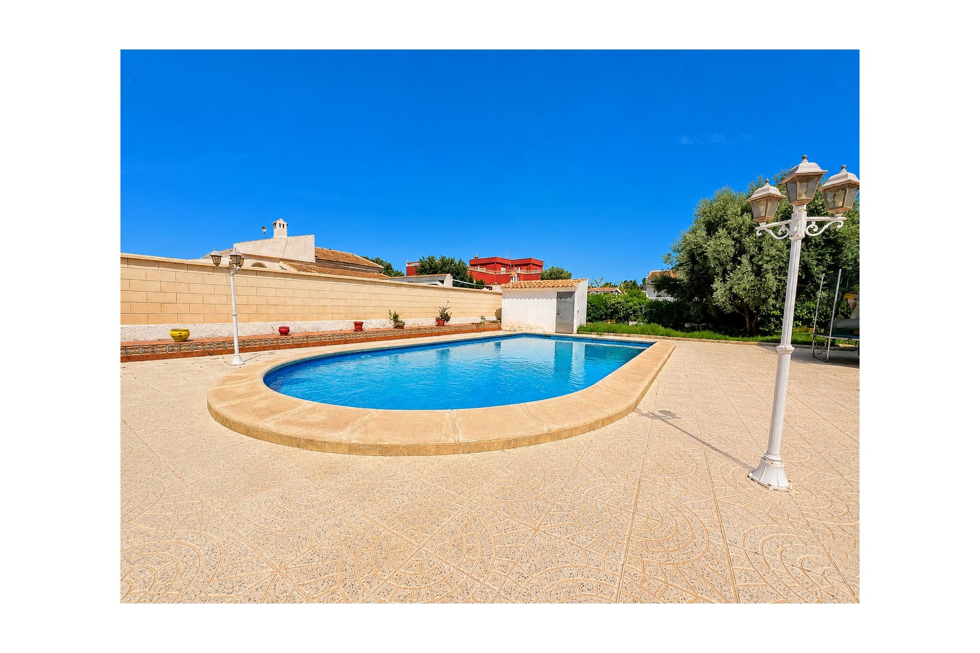 Villa unifamiliar con piscina privada en Torrevieja, 5 dormitorios