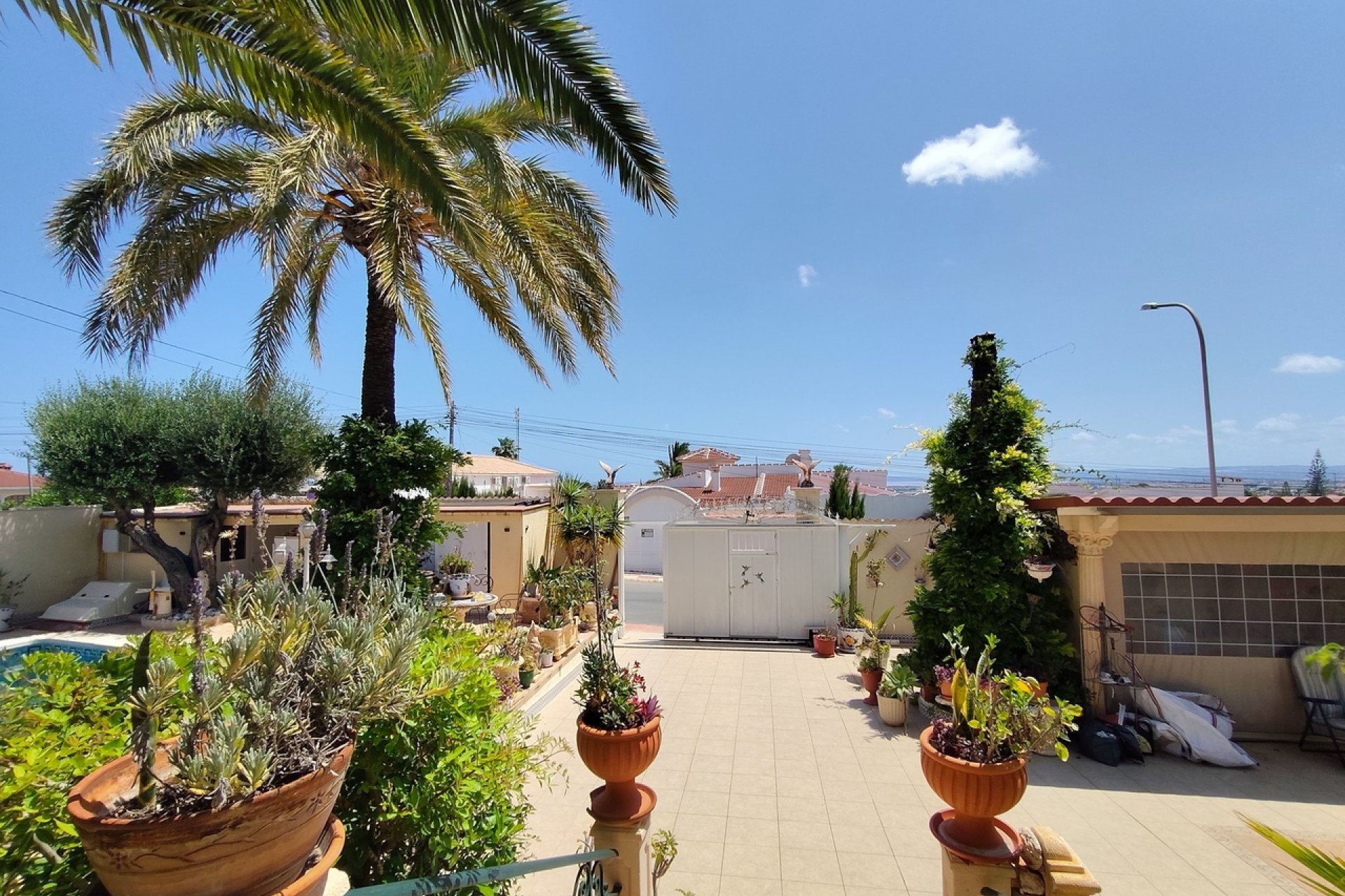 Villa unifamiliar en Ciudad Quesada con piscina privada y vistas al mar
