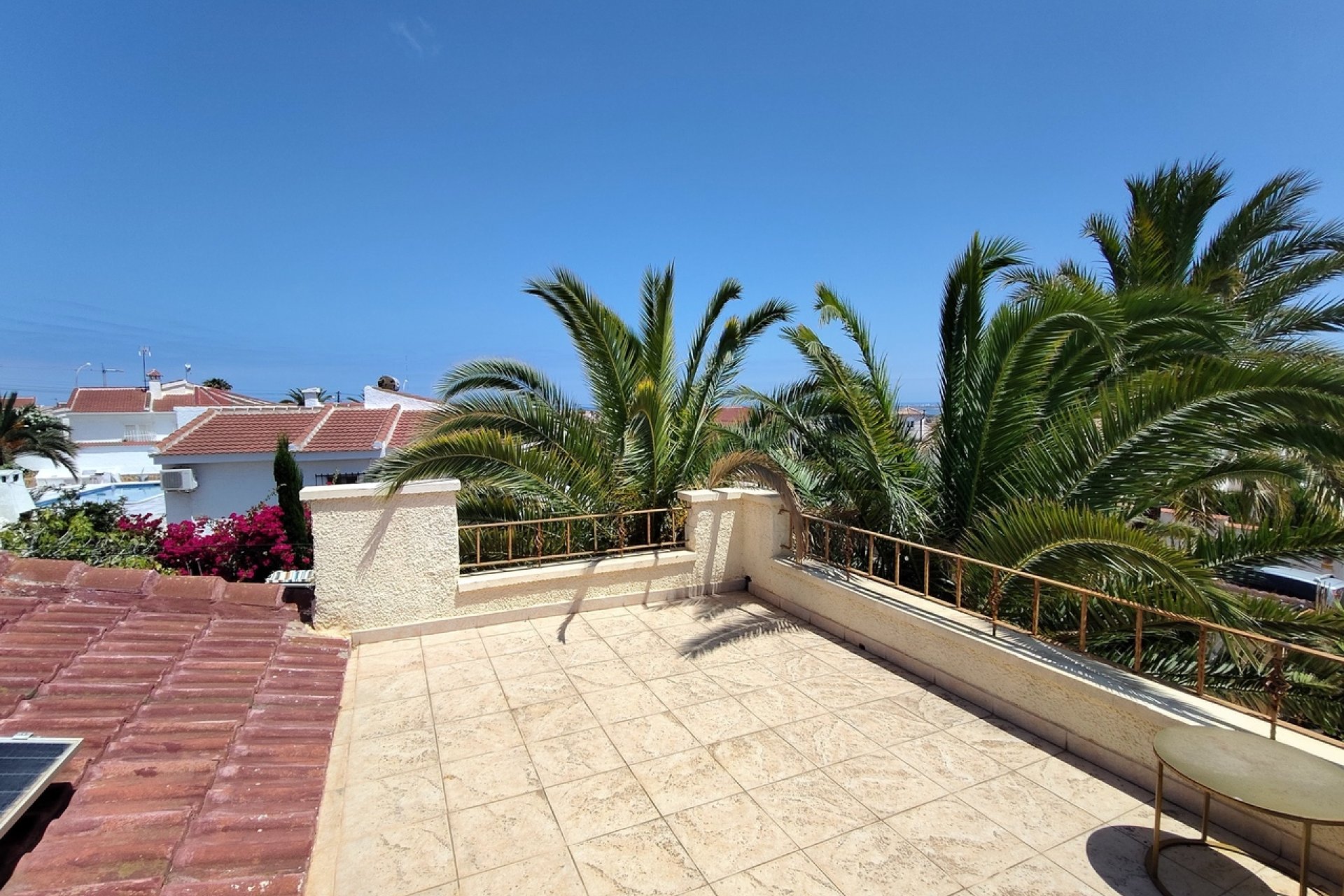 Villa unifamiliar en Ciudad Quesada con piscina privada y vistas al mar