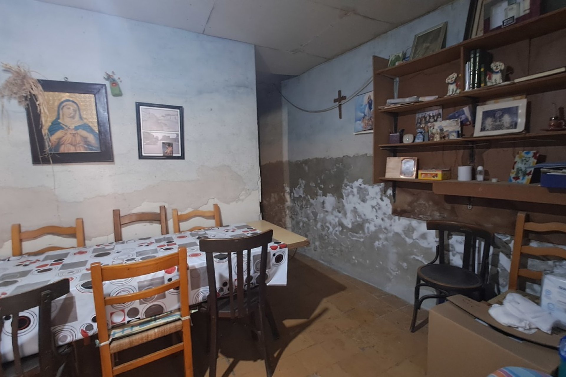 Village house in the center of Los Montesinos