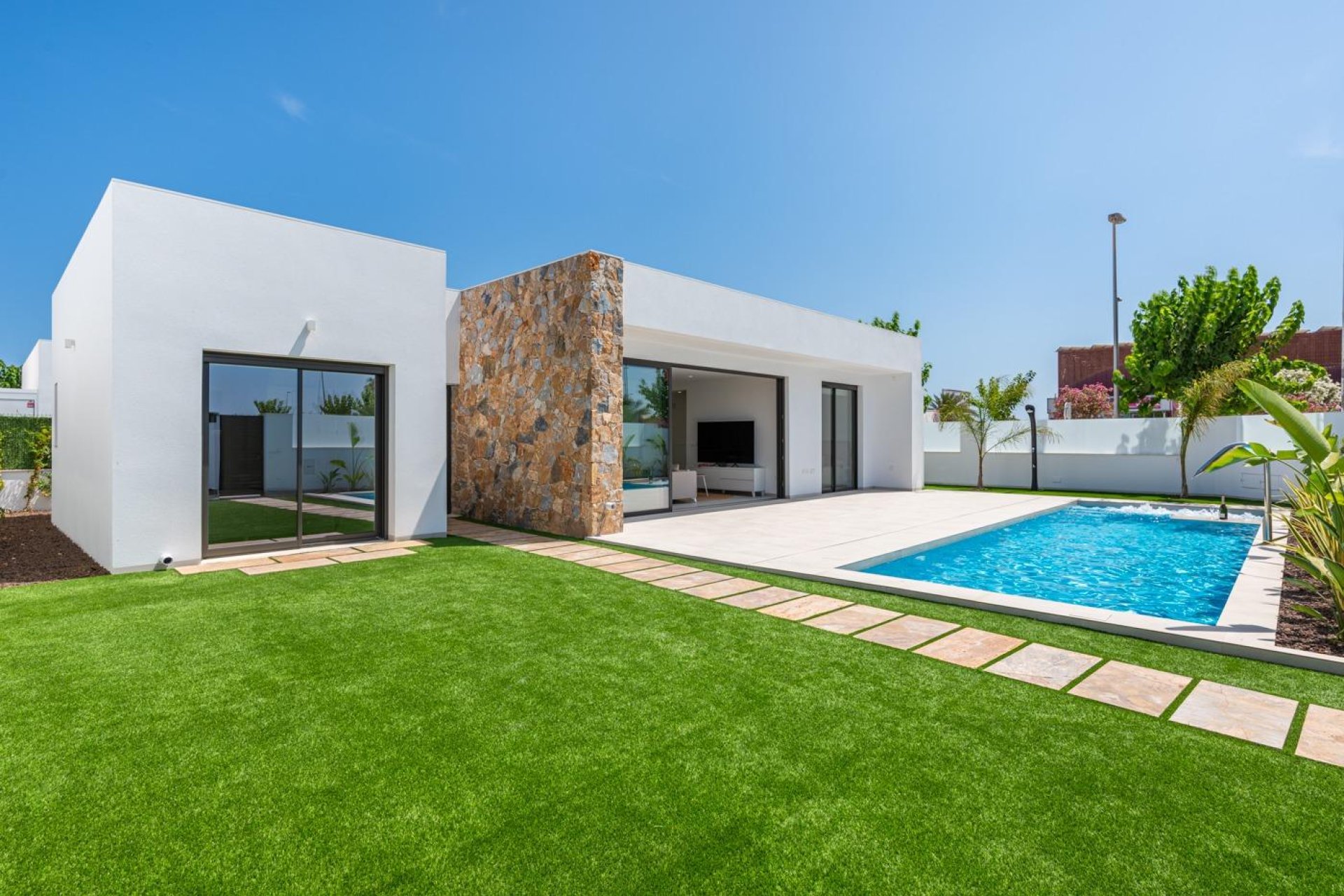 Villas de obra nueva en Los Alcázares