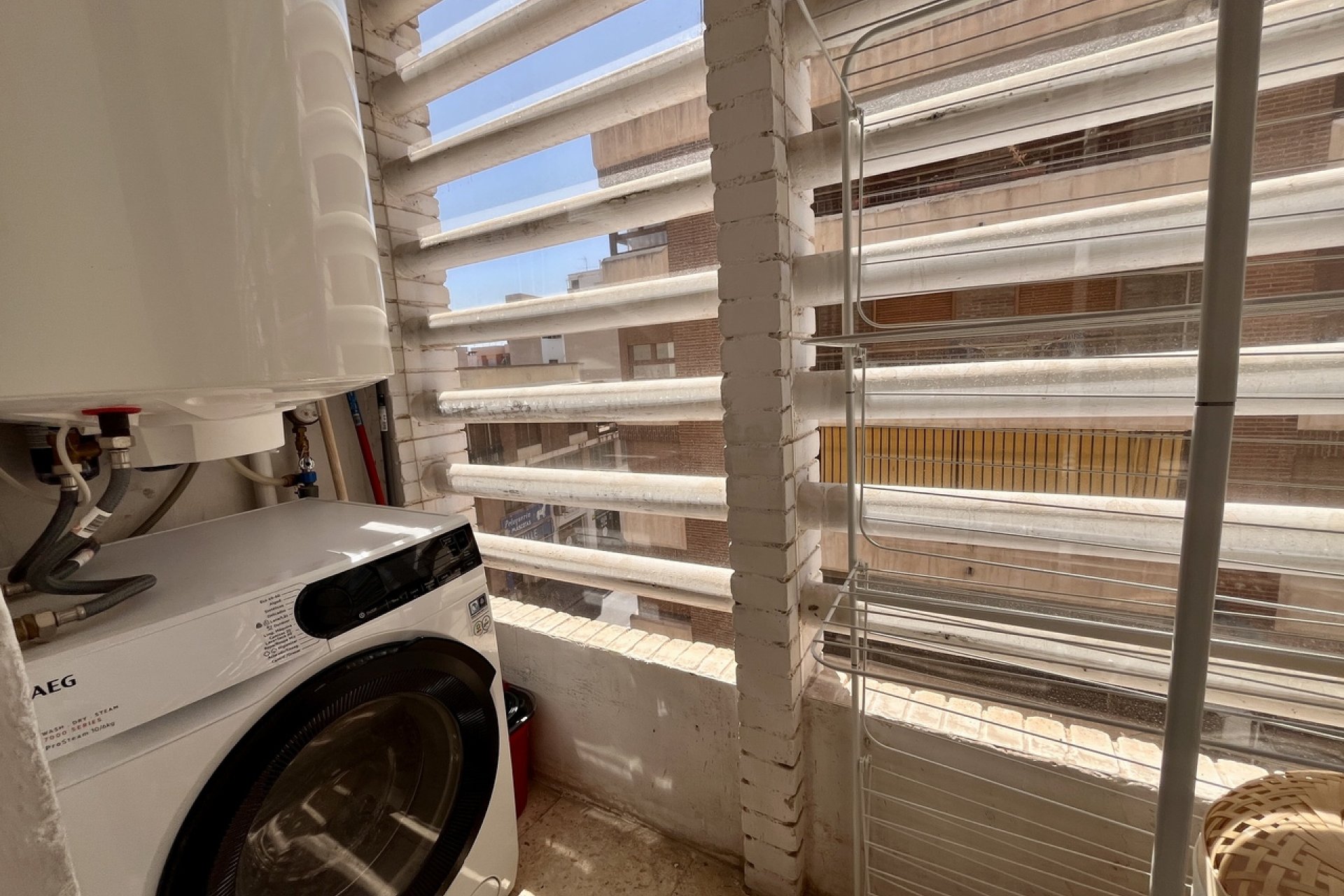 Volledig gerenoveerd 4-slaapkamer appartement Almoradí