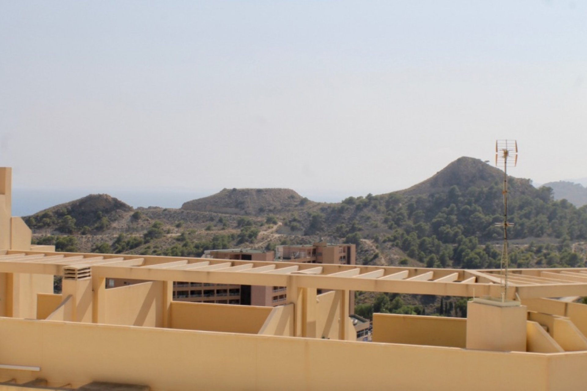 Vrijstaand chalet met privézwembad nabij Paradise Beach in Villajoyosa