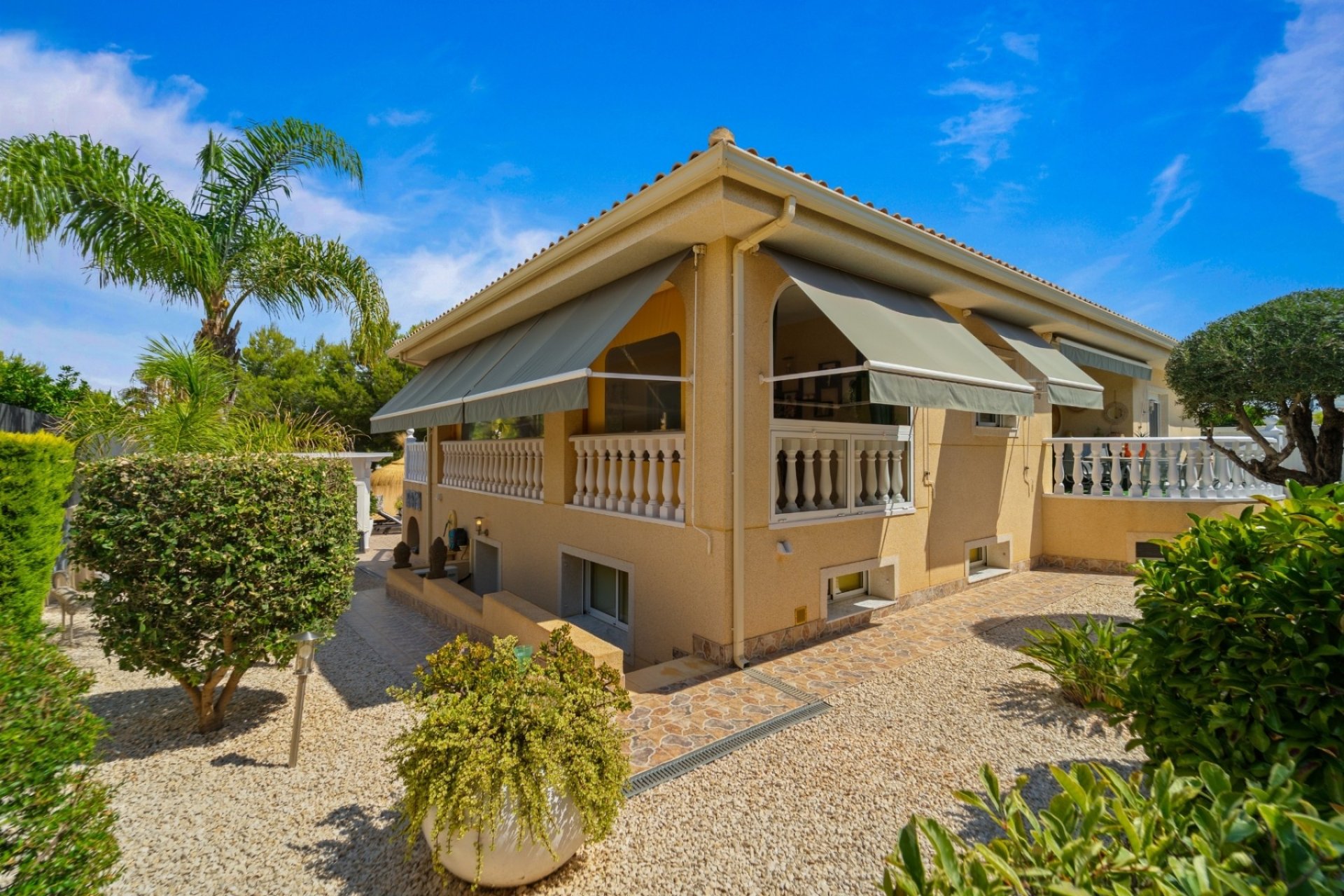 Vrijstaande villa in Benimar Rojales met privézwembad