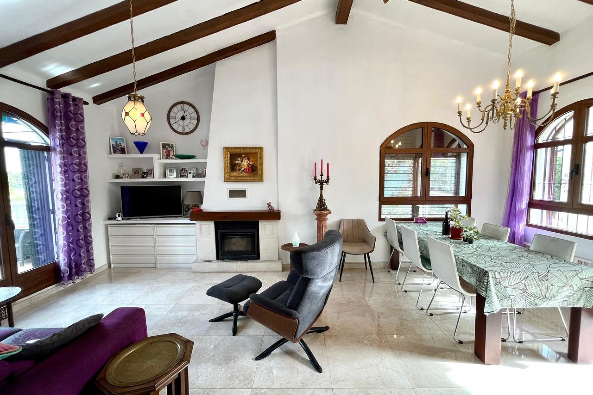 Vrijstaande villa in Villamartín met zwembad, golfzicht en 4 slaapkamers