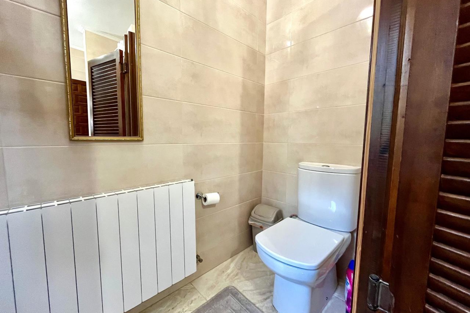 Vrijstaande villa in Villamartín met zwembad, golfzicht en 4 slaapkamers