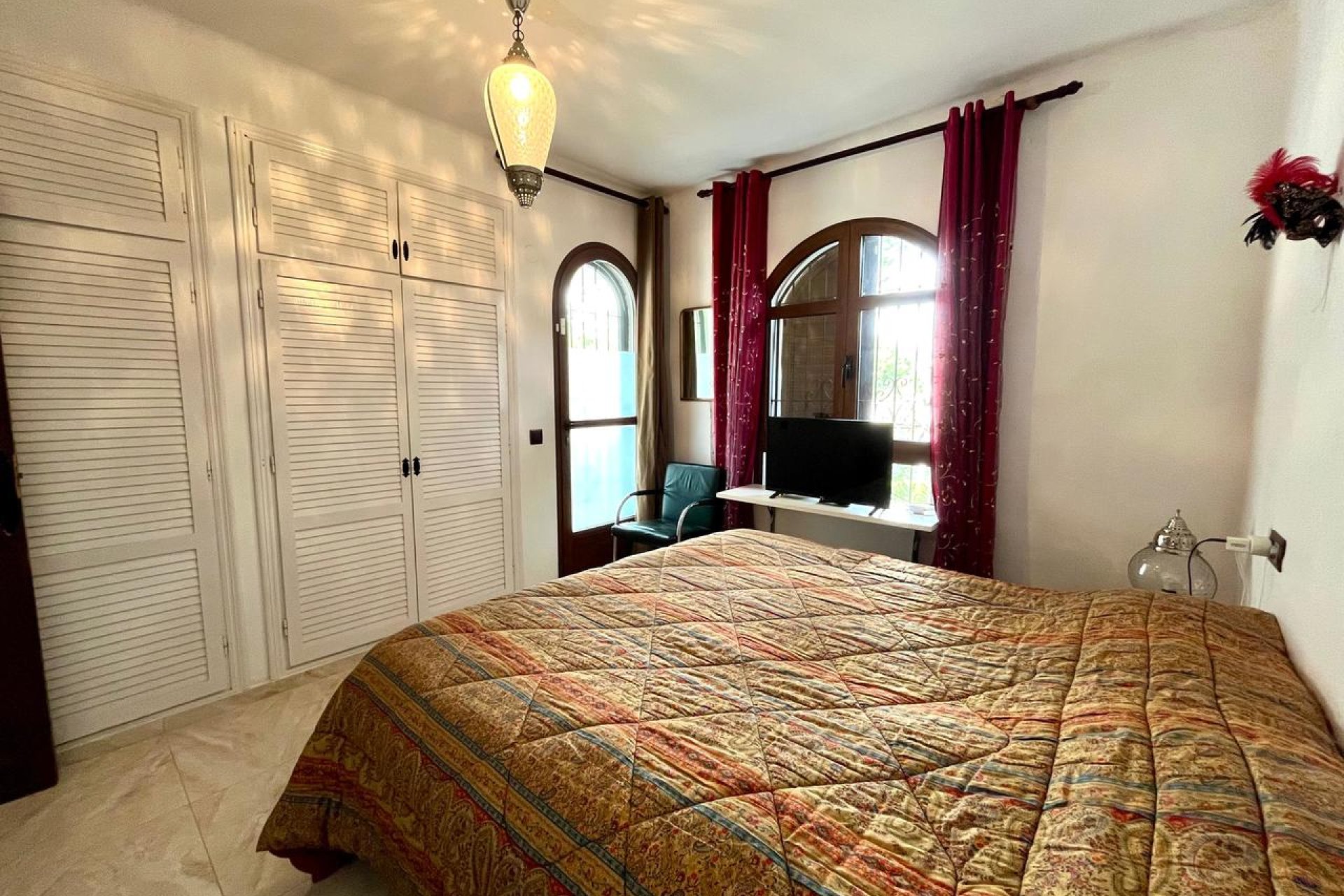 Vrijstaande villa in Villamartín met zwembad, golfzicht en 4 slaapkamers