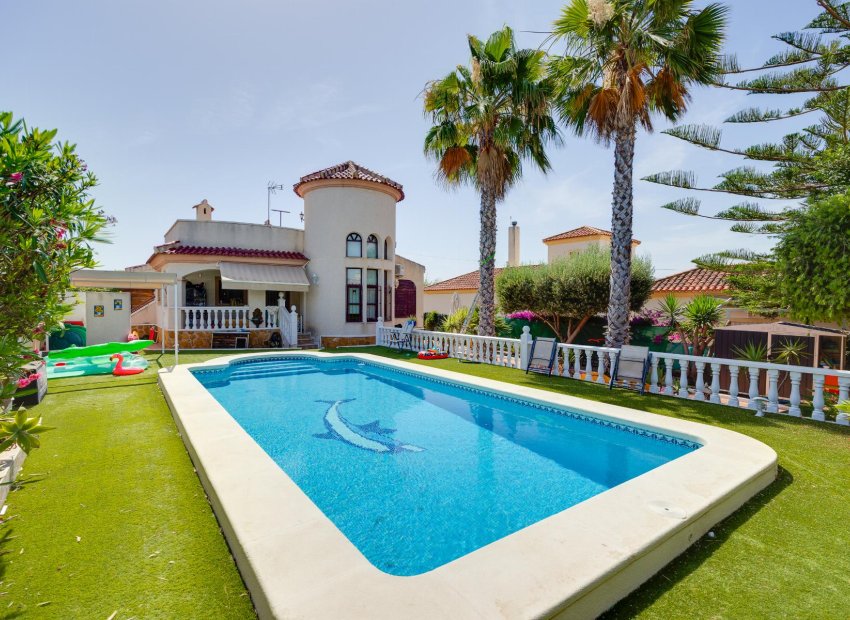 Vrijstaande villa met privézwembad in San Fulgencio