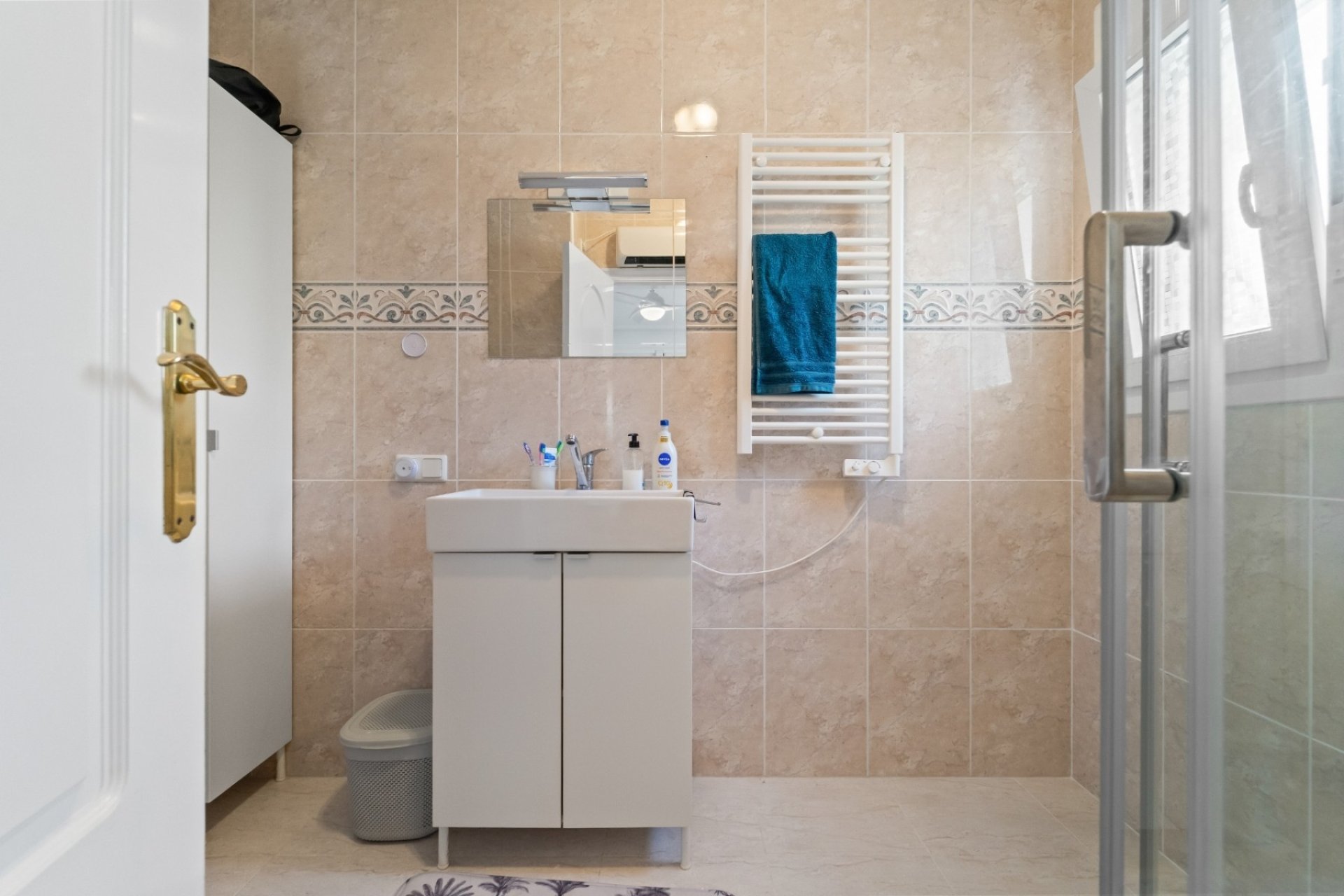 Vrijstaande woning met tuin en gemeenschappelijk zwembad in Monteazul, Benijófar