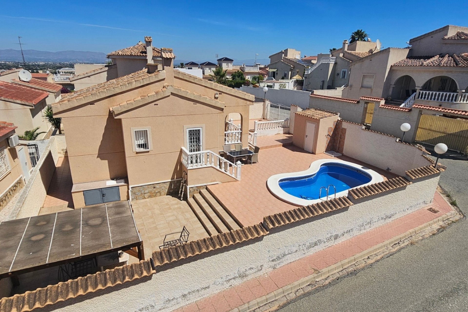 Vrijstaande woning Rojales met privézwembad en tuin