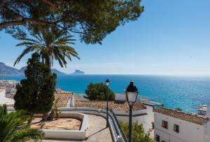 Buy a house in Altea