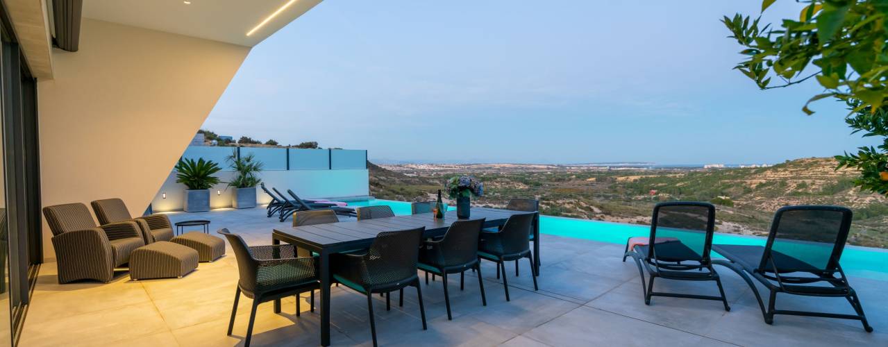 Oceanic Luxury Villas