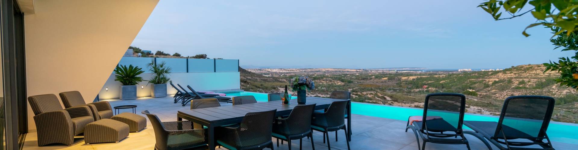Oceanic Luxury Villas