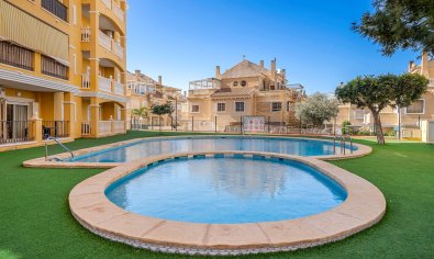 Reventa - Apartamento / piso -
Torrevieja - La Mata