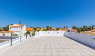 Obra nueva - Villa -
Torrevieja - Los Balcones