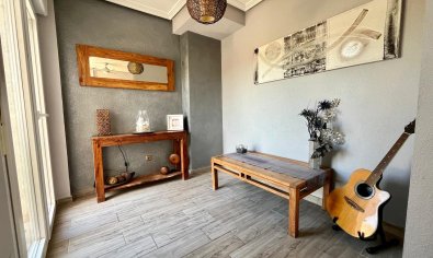 Resale - Villa -
La Zenia