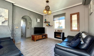 Resale - Villa -
La Zenia