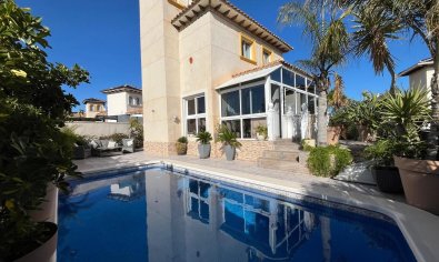 Resale - Villa -
La Zenia