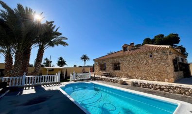 Resale - Finca -
Fortuna