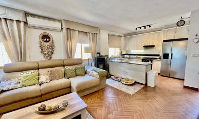 Resale - Finca -
Fortuna