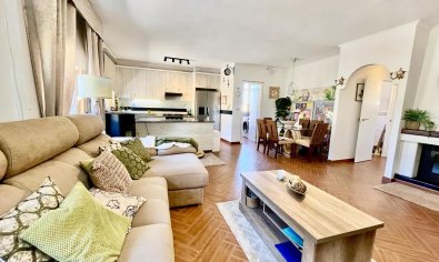 Resale - Finca -
Fortuna