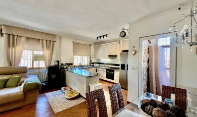 Resale - Finca -
Fortuna