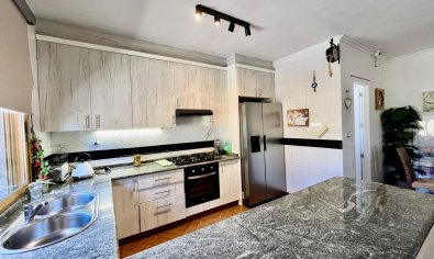 Resale - Finca -
Fortuna