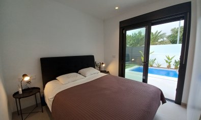 Reventa - Villa -
Pilar de la Horadada