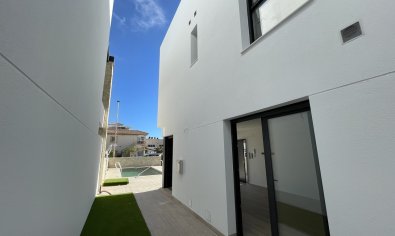 Resale - Apartment -
Pilar de la Horadada
