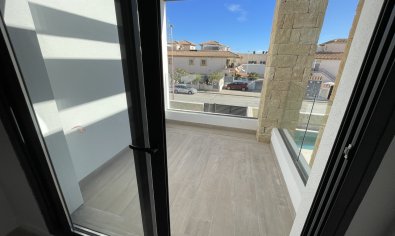 Resale - Apartment -
Pilar de la Horadada