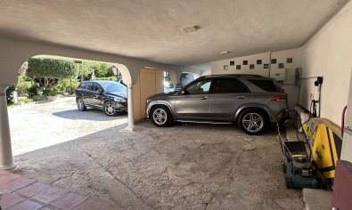 Bestaande bouw - Villa -
Elche