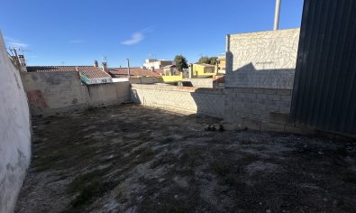 Resale - Land -
Benijofar