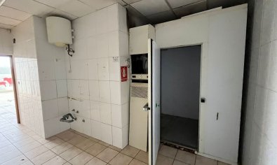 Resale - Commercial -
Quesada