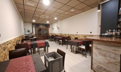 Bestaande bouw - Commercieel -
Benijofar