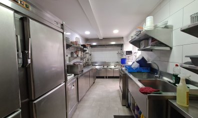 Bestaande bouw - Commercieel -
Benijofar