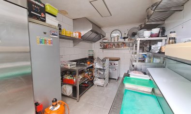Bestaande bouw - Commercieel -
Benijofar