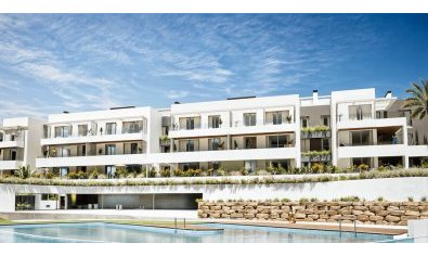 Luxury 3-bedroom apartment with sea views and communal pool in Alcorrin