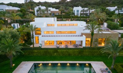 Nieuwbouw Woningen - Villa -
Casares Costa