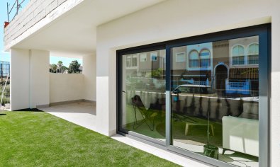 Obra nueva - Bungalow -
Torrevieja