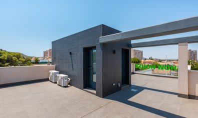 Nieuwbouw Woningen - Villa -
Playa Paraiso