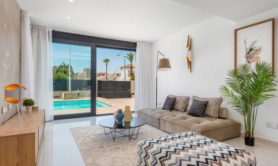 Nieuwbouw Woningen - Villa -
Playa Paraiso