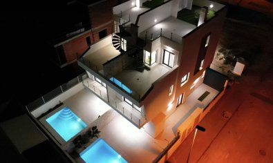 New Build - Villa / Semi semi-detached -
els Secans
