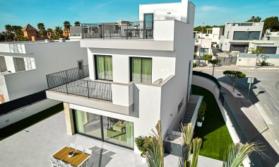 Obra nueva - Villa -
San Miguel de Salinas