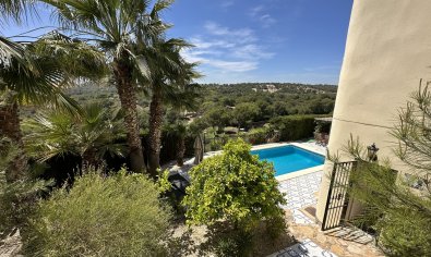 Resale - Villa -
Dehesa De Campoamor - Las Ramblas