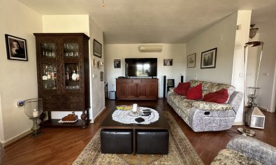 Resale - Villa -
Dehesa De Campoamor - Las Ramblas