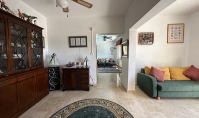 Resale - Villa -
Dehesa De Campoamor - Las Ramblas