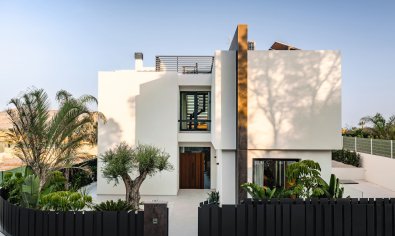 Nieuwbouw Woningen - Villa -
La Nucía