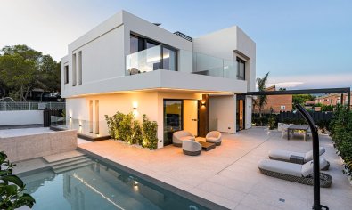 Nieuwbouw Woningen - Villa -
La Nucía